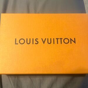 Barely used Felicie Pochette! This is a true masterpiece comes with insert